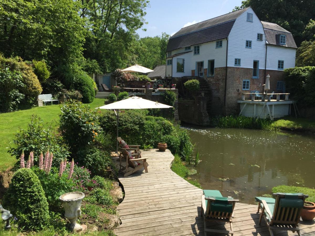 Castle Mill Bed And Breakfast Dorking Exteriér fotografie