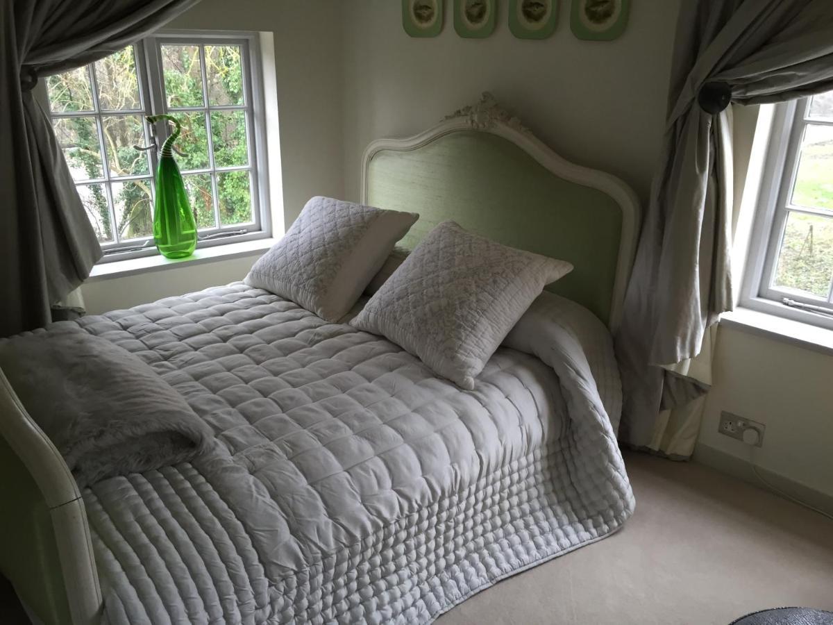 Castle Mill Bed And Breakfast Dorking Exteriér fotografie
